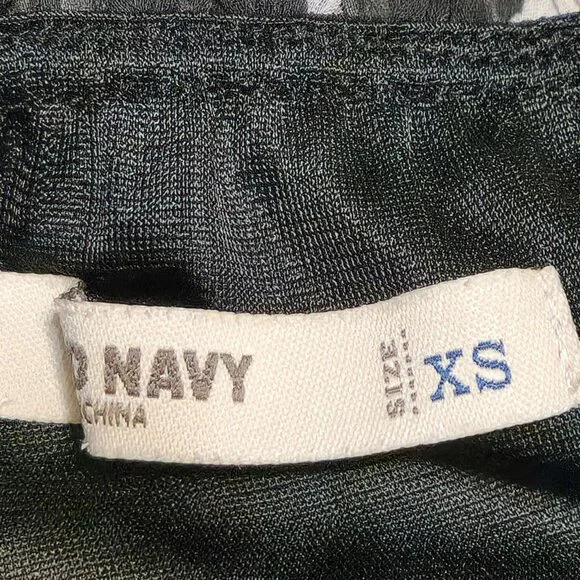 ❤️ 4/$20 Old Navy dress Women's XS Black gray flower Adjustable spaghetti straps - Picture 6 of 13